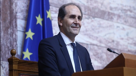 Απόστολος Βεσυρόπουλος