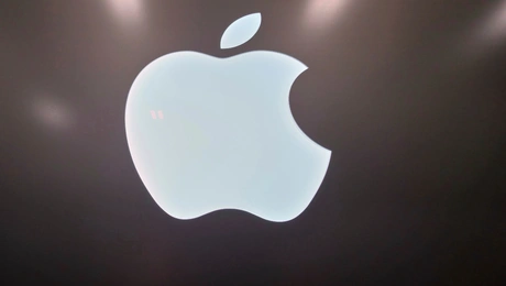 Η εταιρεία Apple που λανσάρει το iPhone