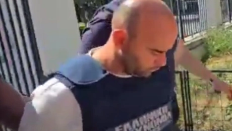 Η μεταγωγή του γυναικοκτόνου στον Βόλο