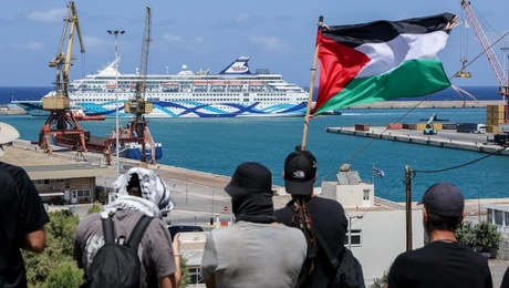 Διαδήλωση στο Ηράκλειο για το Crown Iris