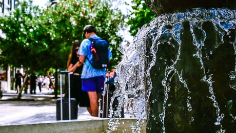 Ζεστός καιρός στην Αθήνα