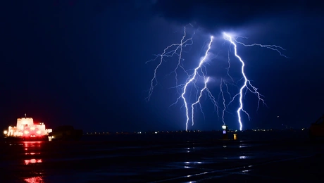 Κεραυνός στην Ελλάδα