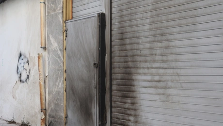 Επίθεση με γκαζάκια στον Κολωνό