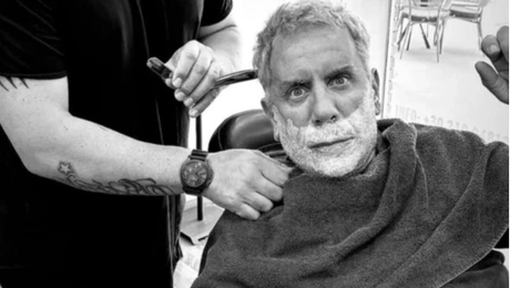 Γιώργος Μαζωνάκης Κούρεμα