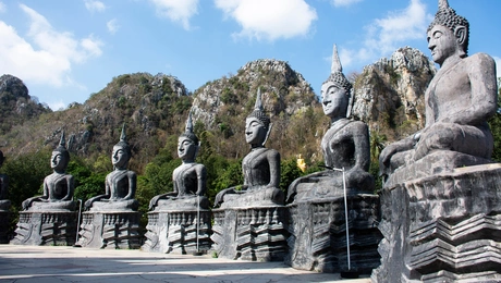 Το μοναστήρι Wat Tham Krabok στην Ταϊλάνδη