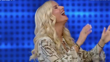 Η Μαρία Μπεκατώρου ξεσπά σε γέλια μετά το σχόλιο