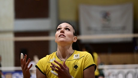 Η βολεϊμπολίστρια, Εύα Χαντάβα