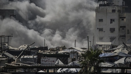 Βομβαρδισμός από το Ισραήλ στη Γάζα