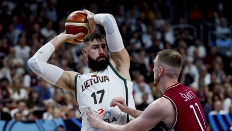 Ο Γιόνας Βαλαντσιούνας