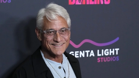 Ο Γκρεγκ Λουγκάνις