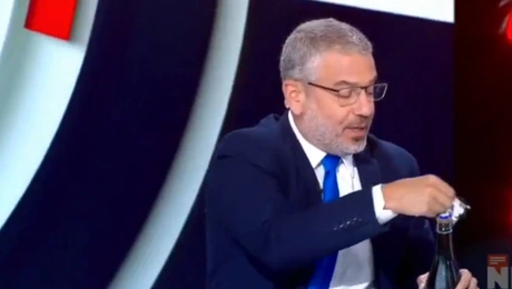 Δημοσιογράφος του Ισραήλ γιορτάζει τις επιθέσεις