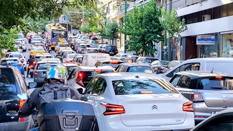 κίνηση στους δρόμους