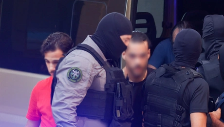 Μεταγωγή μελών εγκληματικής οργάνωσης στην Κρήτη