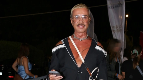 Λάκης Γαβαλάς