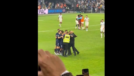 Επεισόδιο στο Μαρσέιγ, Παρί