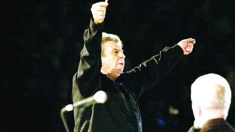  Μίκης Θεοδωράκης