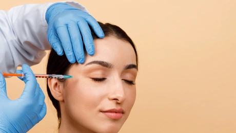 Γυναίκα κάνει μπότοξ