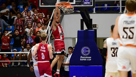 Ολυμπιακός Κώστας παπανικολάου