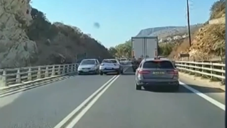 Στιγμιότυπο βίντεο από την προσπέραση στην Κρήτη