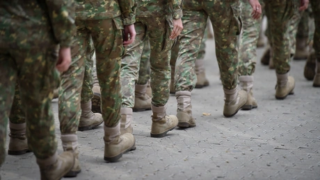 στρατός-γυναίκες