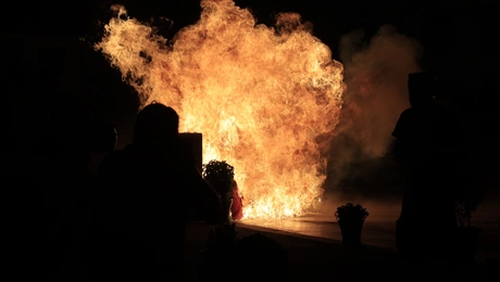 Επεισόδια στο Σύνταγμα για τα Τέμπη