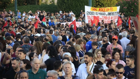 Συγκέντρωση για τα Τέμπη στο Σύνταγμα