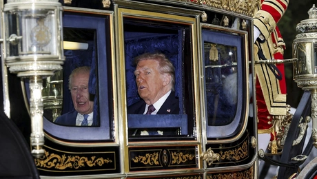 Τραμπ και κάρολος μεταφέρονται στο Γουίνσδορ