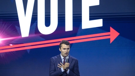 Ο Τσάρλι Κερκ