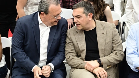 Ο Αλέξης Τσίπρας με τον Σωκράτη Φάμελλο