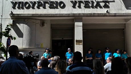 Υπουργείο-Υγείας-Τραυματιοφορείς