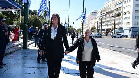 H Ζωή Κωνσταντοπούλου με την Αλεξάνδρα Σάντα