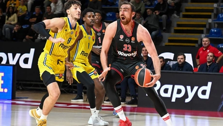 Μακάμπι - Ολυμπιακός