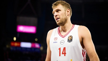 Σάσα Βεζένκοφ