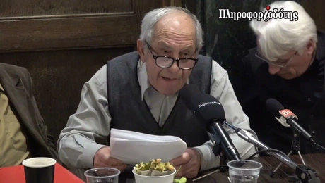 Ο Βασίλης Δεμουρτζίδης