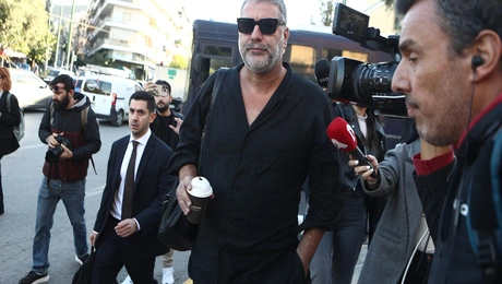 Βασίλης Μπισμπίκης