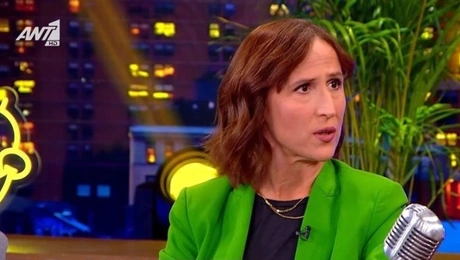 Γιούλη Τσαγκαράκη The 2Night Show