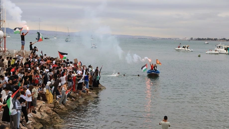 Αποχαιρετισμός του Global Sumud Flotilla στην Τυνησία