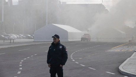 σερβια επιθεση πυροβολισμοι