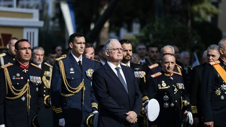 Ο Κωνσταντίνος Τασούλας στη στρατιωτική παρέλαση