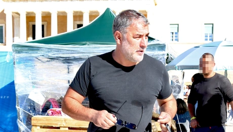 Βασίλης Μπισμπίκης