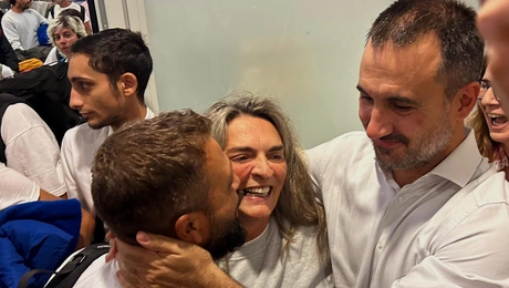 Ο Αλέξης Χαρίτσης υποδέχεται τους ακτιβιστές του Global Sumud