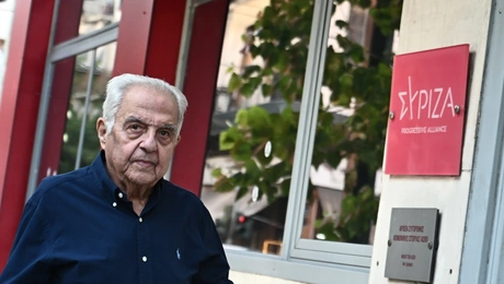 Αλέκος Φλαμπουράρης