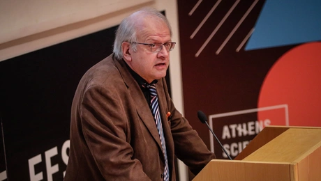 Άκης Τσελέντης