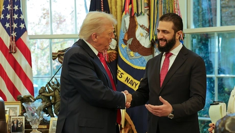 Αλ Σαράα και Τραμπ στον Λευκό Οίκο