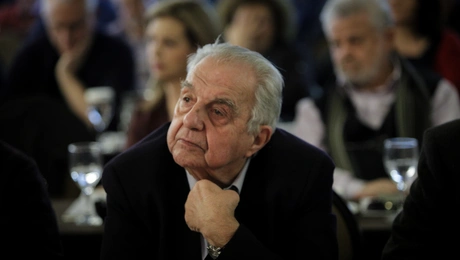 Αλέκος Φλαμπουράρης