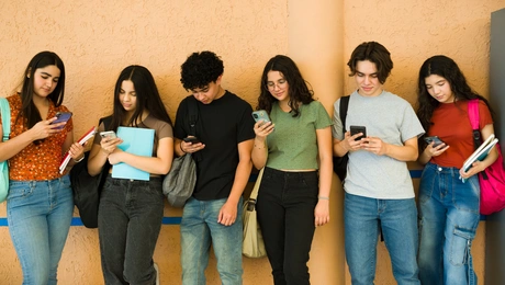 Έφηβοι και social media