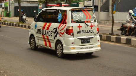 Ινδονησία ασθενοφόρο