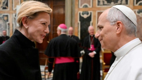 H Kέιτ Μπλάνσετ συναντά τον Πάπα