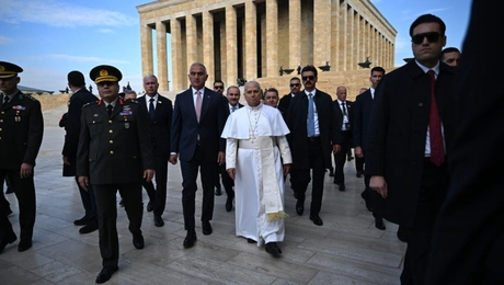 παπας-λεων-τουρκια