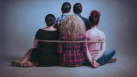 Στο Παρά Πέντε